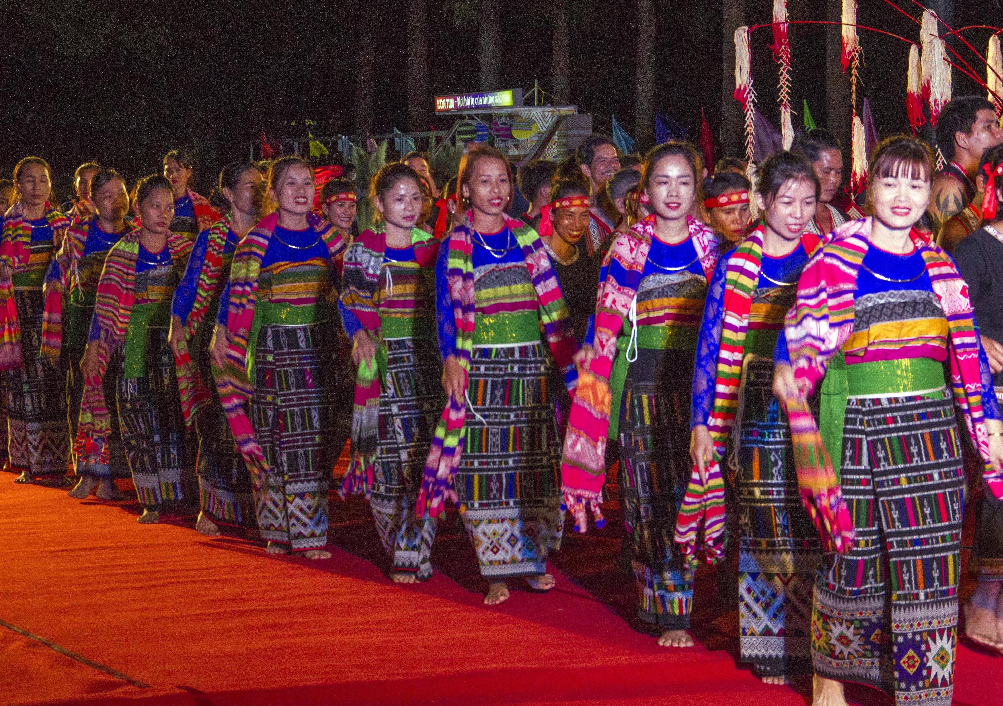 Kon Tum: Bảo tồn, phát huy giá trị lễ hội, nghệ thuật dân gian truyền thống